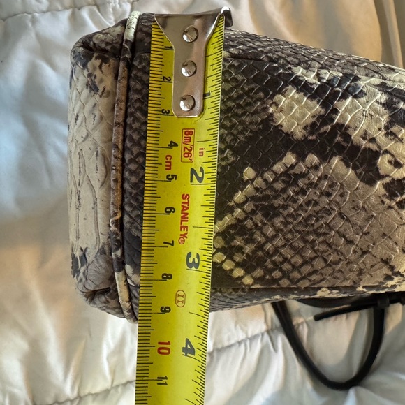 Vintage Coach Minetta Small Python Print Cream & Bag like new - Picture 12 of 13